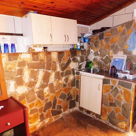 Thassos Fish Cave * Skála Kallirákhis